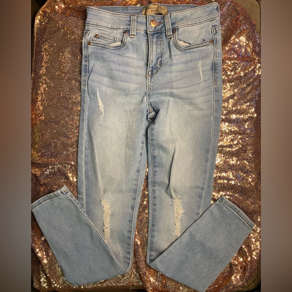 Celebrity Pink EUC Girls Light Blue Distressed Jeans